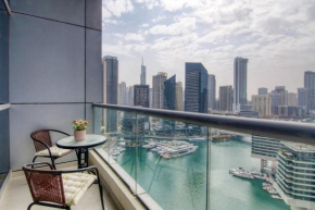 GuestReady - Exquisite getaway with Marina views
